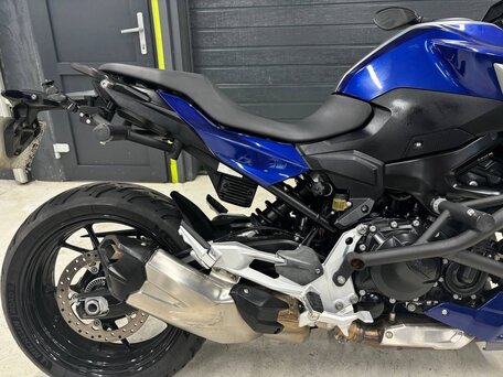 2020 BMW F 900 R, синий, 900000 рублей, вид 2