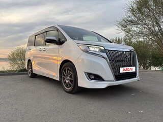 2018 Toyota Esquire I Рестайлинг, белый, 2195000 рублей, вид 5