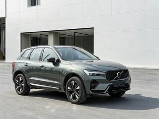 2025 Volvo XC60 II Рестайлинг 2, серый, 5611055 рублей, вид 3