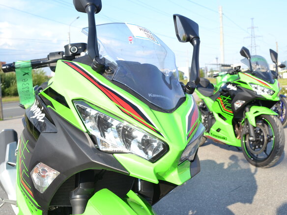 2024 Kawasaki Ninja 400, зелёный, 700000 рублей - вид 20