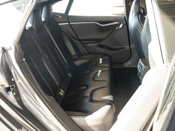 2017 Tesla Model S 75D I Рестайлинг, серый, 3250000 рублей - вид 6