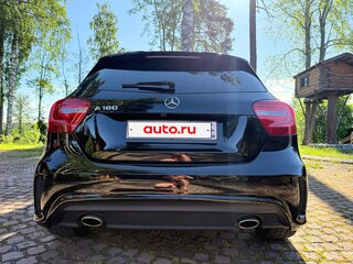 2015 Mercedes-Benz A-Класс 180 III (W176), чёрный, 1730000 рублей, вид 4