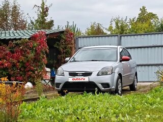 2010 Kia Rio II Рестайлинг, серебристый, 470000 рублей, вид 1
