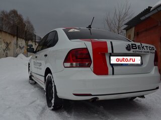 2018 Volkswagen Polo V Рестайлинг, белый, 650000 рублей, вид 4