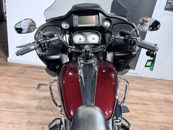 2018 Harley-Davidson Road Glide, пурпурный, 1899000 рублей - вид 21