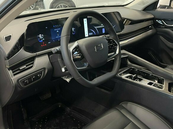 2024 Bestune B70 I Рестайлинг, белый, 2803000 рублей - вид 6
