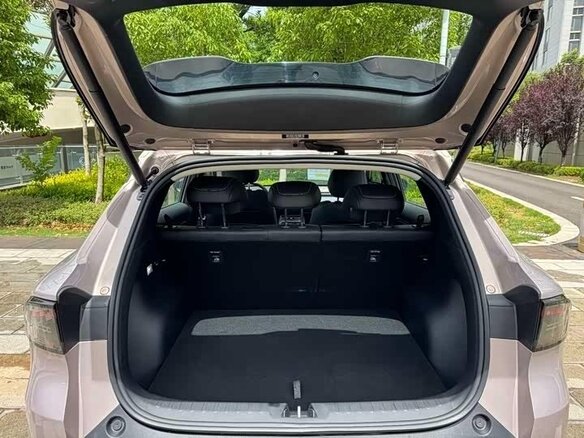 2026 Changan Qiyuan Q05 51.9 kWh II, бежевый - вид 24