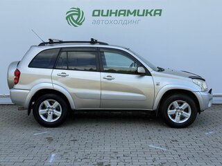 2004 Toyota RAV4 II (XA20) Рестайлинг, бежевый, 730000 рублей, вид 4