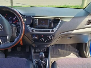 2018 Hyundai Solaris II, синий, 1250000 рублей, вид 5