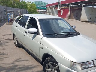 2005 Lada (ВАЗ) 2112, белый, 220000 рублей, вид 2
