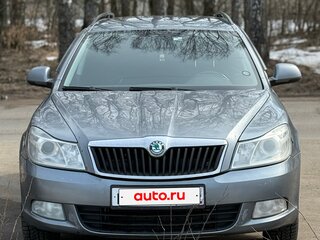 2012 Skoda Octavia II (A5) Рестайлинг, серый, 695000 рублей, вид 1