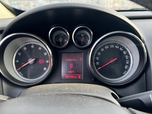 2013 Opel Astra GTC J Рестайлинг, белый, 840000 рублей - вид 7