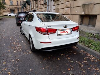 2016 Kia Rio III Рестайлинг, белый, 885000 рублей, вид 1