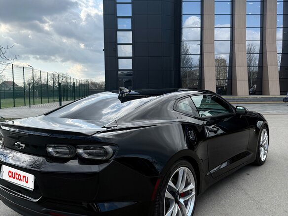 2021 Chevrolet Camaro 10-speed VI Рестайлинг, чёрный, 4600000 рублей - вид 3
