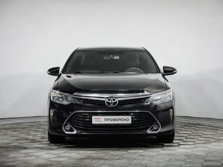 2017 Toyota Camry VII (XV50) Рестайлинг 2, чёрный, 1519000 рублей, вид 2