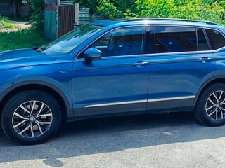 2019 Volkswagen Tiguan II, синий, 2420000 рублей, вид 1