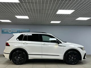 2021 Volkswagen Tiguan II Рестайлинг, белый, 3747000 рублей, вид 4
