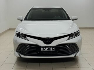 2019 Toyota Camry VIII (XV70), белый, 2700000 рублей, вид 2