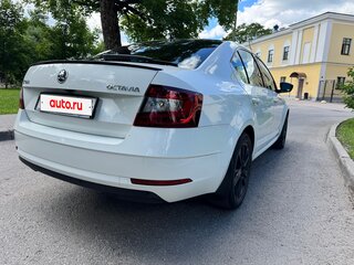 2019 Skoda Octavia III (A7) Рестайлинг, белый, 1950000 рублей, вид 4
