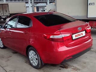 2012 Kia Rio 4-speed III, красный, 800000 рублей, вид 4
