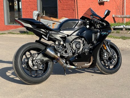 2023 Yamaha YZF-R1, чёрный, 2050000 рублей, вид 3
