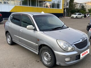 2003 Daihatsu Storia I (M100) Рестайлинг 2, серый, 280000 рублей, вид 3