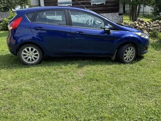 2016 Ford Fiesta Mk6 Рестайлинг, синий, 670000 рублей, вид 2