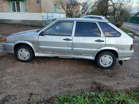 2004 Lada (ВАЗ) 2114, серебристый - вид 2
