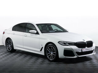 2020 BMW 5 серии 530d xDrive VII (G30/G31/G38) Рестайлинг, белый, 4396000 рублей, вид 3