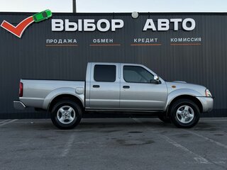 2013 Nissan NP300, серебристый, 1490000 рублей, вид 3