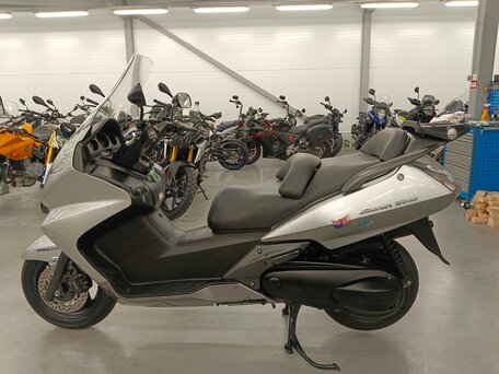 2004 Honda Silver Wing 600, серебристый, 440000 рублей, вид 4