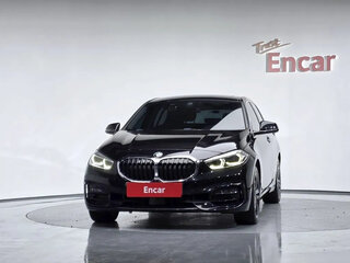 2021 BMW 1 серии 118d III (F40), чёрный, 2650000 рублей, вид 2