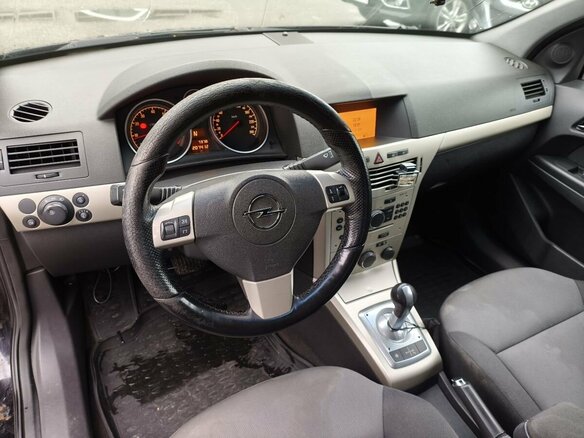 2008 Opel Astra H Рестайлинг, чёрный, 245000 рублей - вид 7