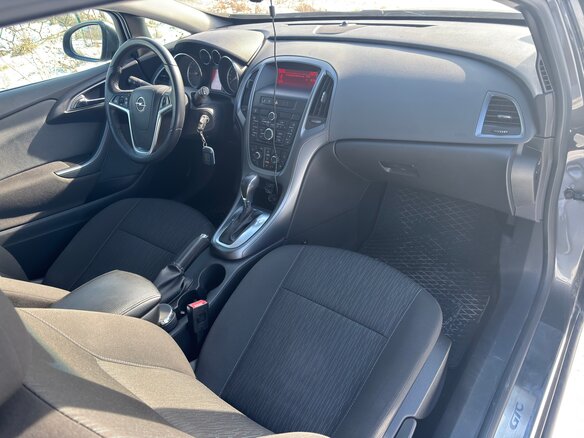 2012 Opel Astra GTC J Рестайлинг, серый, 1200000 рублей - вид 14