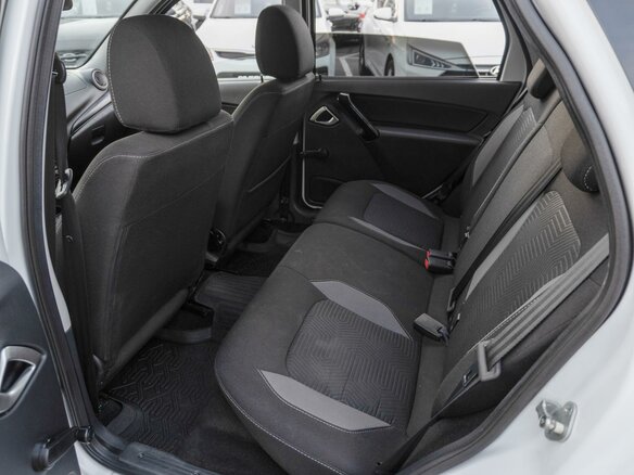 2023 Lada (ВАЗ) Granta I Рестайлинг, белый, 989000 рублей - вид 10