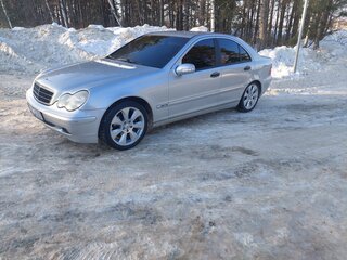 2003 Mercedes-Benz C-Класс 180 II (W203), серебристый, 375000 рублей, вид 2