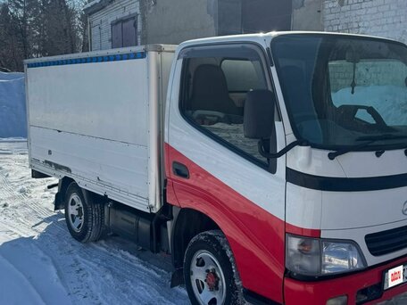 2002 Toyota Hino, красный, 1350000 рублей, вид 1