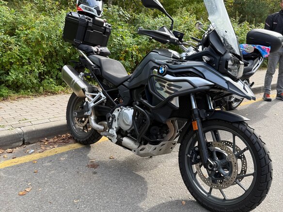 2018 BMW F 750 GS, серый, 790000 рублей - вид 2