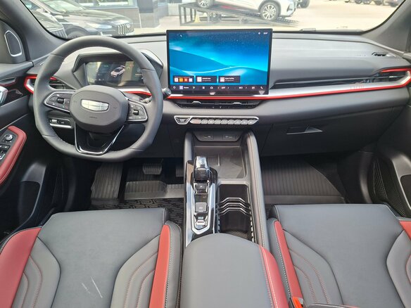 2026 Geely Coolray I Рестайлинг 2, пурпурный, 2889990 рублей - вид 17