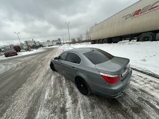 2007 BMW 5 серии 530xd V (E60/E61) Рестайлинг, серый, 1400000 рублей, вид 2