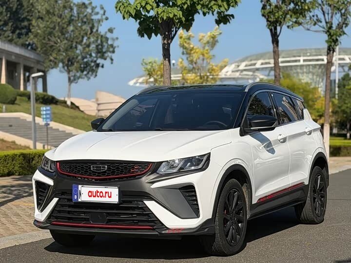 Открыть фотографии: Geely Binyue I Рестайлинг