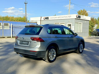 2018 Volkswagen Tiguan II, серебристый, 2153000 рублей, вид 5