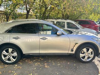 2010 Infiniti FX37 II (S51), серебристый, 1600000 рублей, вид 3