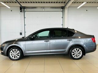 2018 Skoda Octavia III (A7) Рестайлинг, серый, 1949999 рублей, вид 3