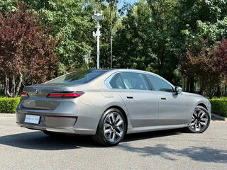2023 BMW 7 серии 740Li VII (G70), серый, 12622550 рублей, вид 2