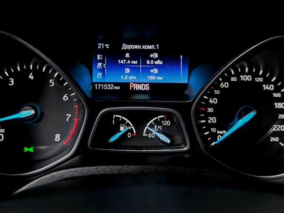 2017 Ford Focus III Рестайлинг, красный, 849000 рублей - вид 15