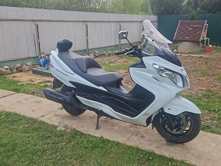 2011 Suzuki Burgman (SkyWave) 400, белый, 375000 рублей, вид 1