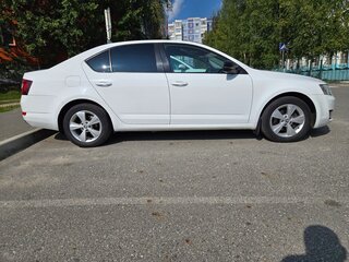 2016 Skoda Octavia III (A7), белый, 1550000 рублей, вид 3