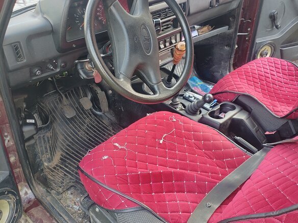 2012 Lada (ВАЗ) 2121 (4x4) I Рестайлинг, пурпурный - вид 2