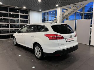2016 Ford Focus III Рестайлинг, белый, 900000 рублей, вид 5